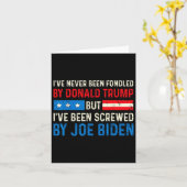 トランプに愛撫されたことがないが、バイデン氏選挙おもしろい カード (黄色い花)