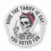 トランプに投票したアンチの日がある シール (正面)