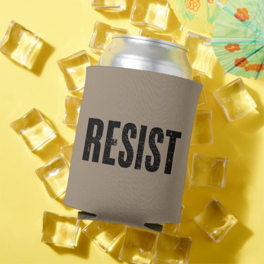 トランプに抵抗せよ トランプ反対デモ 反政治的抗議デモ 缶クーラー (インサイチュ 夏)