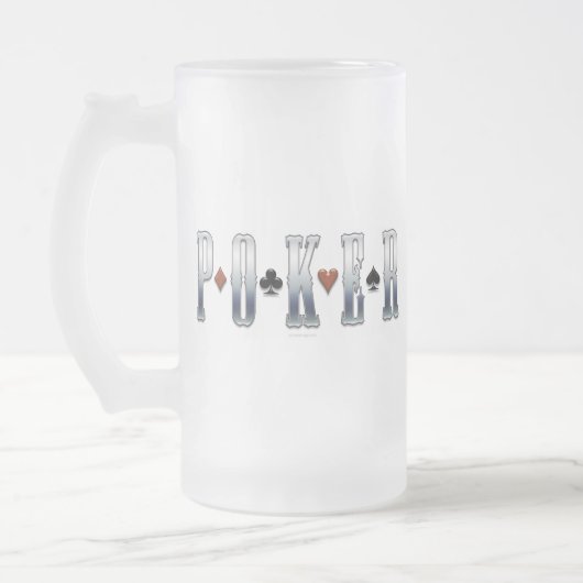 トランプのポーカーによって曇らされるビールのジョッキ フロストグラスビールジョッキ (左)