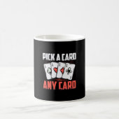 トランプのポーカーカードの選択カード コーヒーマグカップ (中央)