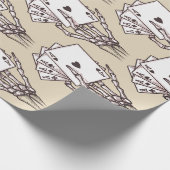 トランプのポーカースケルトンハンズ（4枚のACEカード付き） ラッピングペーパー (角)