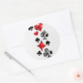 トランプのポーカー選手ギャンブラー遊のカードがラスベガスに似合う ラウンドシール (封筒)
