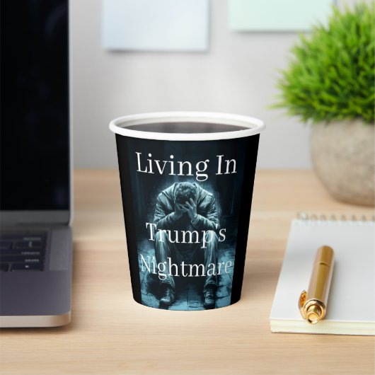 トランプの悪夢に生きる ペーパーカップ (インサイチュ)