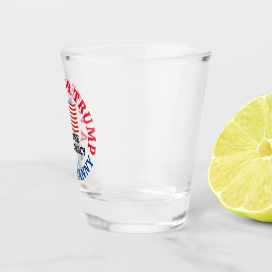 トランプの投票は専制政治である ショットグラス (右)