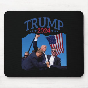 トランプの2024祈年には短い拳がポンピングされ与えた マウスパッド