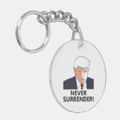 トランプはマグのショットを決して降伏しない キーホルダー (正面左)