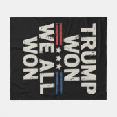 トランプは我々全員が大統領47米国を獲得した フリースブランケット (正面(横))