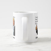 トランプは母親と認素晴らしめ素晴らしる ジャンボコーヒーマグカップ (裏面)