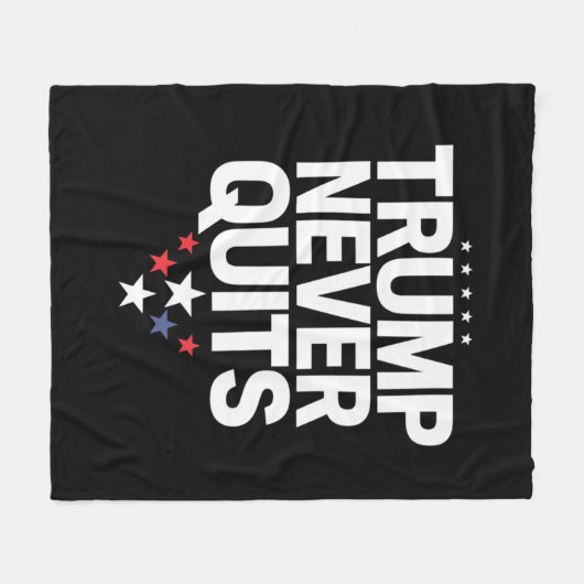 トランプは決してやめ愛国的な投票トランプ2024 フリースブランケット (正面(横))