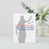 トランプは消えたけれども我々の仕事は正義を成していない ポストカード (スタンド正面)