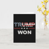 トランプは独立記念日のアメリカ国旗を掲げない カード (黄色い花)