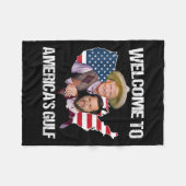 トランプへようこそアメリカのガルフトランプVance Brothe フリースブランケット (正面(横))