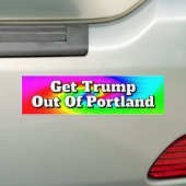 トランプをポートランドから出せ バンパーステッカー (車上)