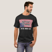 トランプを逆さアメリカ国旗で逮捕する Tシャツ (正面フル)