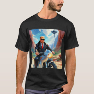 トランプクールオートバイエイリアン惑星宇宙船MAGA Tシャツ