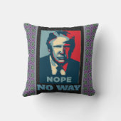 トランプノペノーウェイ装飾用クッション クッション (裏面)