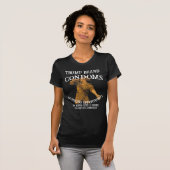 トランプブランド コンドーム ライセンス供与の機会 Tシャツ (正面フル)