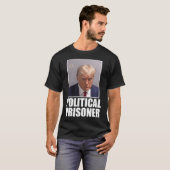トランプマグショット政治囚のシャツ Tシャツ (正面フル)