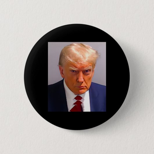 トランプマグショット1 缶バッジ (正面)