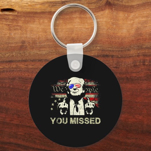 トランプユー恋しく思トラおもしろいンプ2024 キーホルダー (正面)