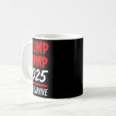 トランプ不況2025 なんとか生き残れ - 真っ赤な株マ コーヒーマグカップ (正面左)