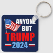 トランプ以外の誰もが2024政治的おもしろい青 キーホルダー (裏面)