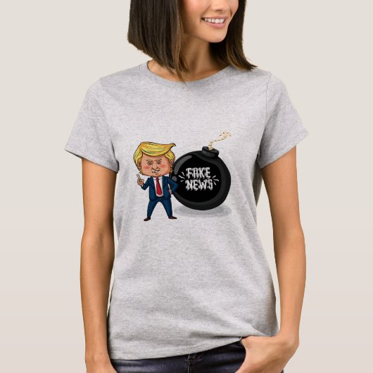 トランプ偽ニュース Tシャツ (正面)