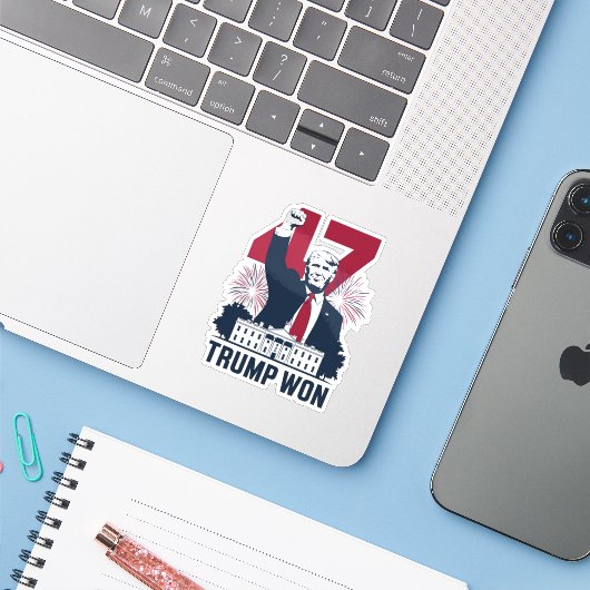 トランプ再選 2024年選挙 大統領 47代目 シール (ノートパソコンとiPhone)