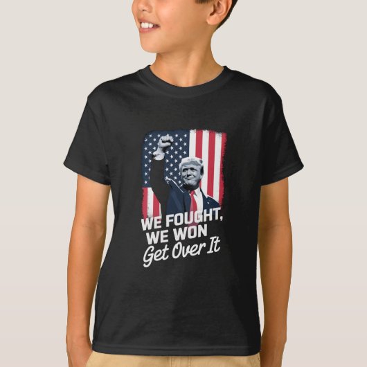 トランプ勝利 諦めろ トランプ 第47代大統領 Tシャツ (正面)