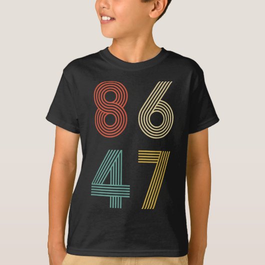 トランプ反対 8647 86 47 弾劾 47 レトロ Tシャツ (正面)