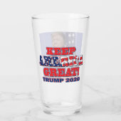 トランプ大統領がアメリカ国旗を掲げる タンブラーグラス (裏面)