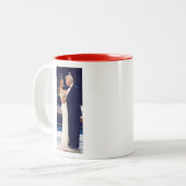 トランプ大統領とメラニア踊り ツートーンマグカップ (正面左)