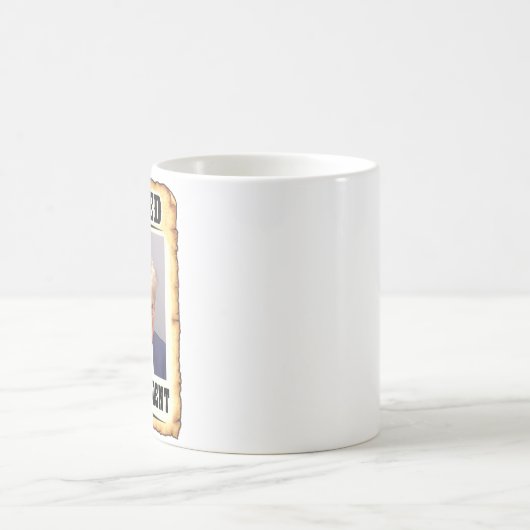 トランプ大統領はマグショット・コーヒー・マググ大統領に指名手配 コーヒーマグカップ (中央)