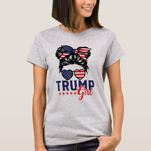 トランプ少女メッシーバントランプ2024選挙 Tシャツ (正面)
