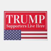 トランプ支持者はここにアメリカ国旗を住んでいる ドアマット (正面)