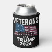 トランプ支持者 2024 アメリカ国旗 退役軍人 お父さん おじいさん 缶クーラー (缶正面)