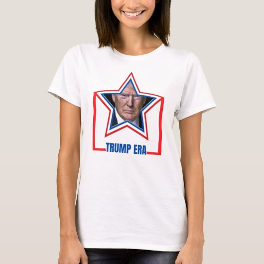 トランプ時代の投票写真 Tシャツ (正面)