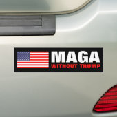 トランプ米国旗のバンパーステッカーなしのMAGA バンパーステッカー (車上)