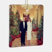 トランプ米大統領ホワイトハウスクリスマスメタルホーン セラミックオーナメント (右)