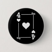 トランプ衣装4枚のカード4ハート 缶バッジ (正面)