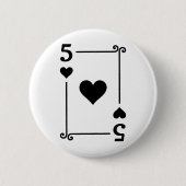 トランプ衣装5ハートカード5カード 缶バッジ (正面)