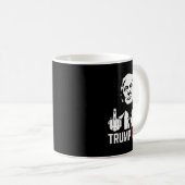 トランプ逮捕この指2024 America Usa Flagfun コーヒーマグカップ (正面右)