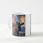 トランプ遊のエレキギター山ラシュモアマガ コーヒーマグカップ (正面左)