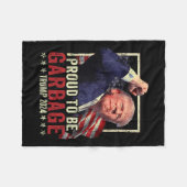 トランプ2024ごみ誇りを持った投票トランプへの選挙 フリースブランケット (正面(横))