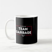トランプ2024のチームごみ1 コーヒーマグカップ (左)
