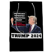 トランプ2024まだ米国常任大統領選挙 ミディアムペーパーバッグ (正面)