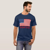 トランプ2024アメリカ国旗の基本的な黒いTシャツ Tシャツ (正面フル)