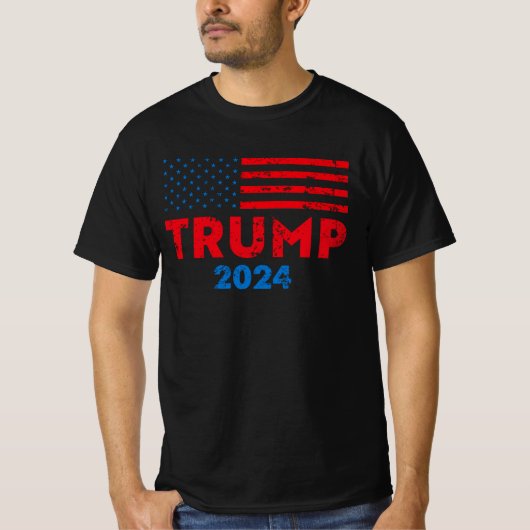 トランプ2024アメリカ国旗プロトランプ Tシャツ (正面)