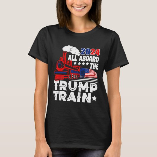 トランプ2024トランプ列車アメリカ合衆国に乗って Tシャツ (正面)